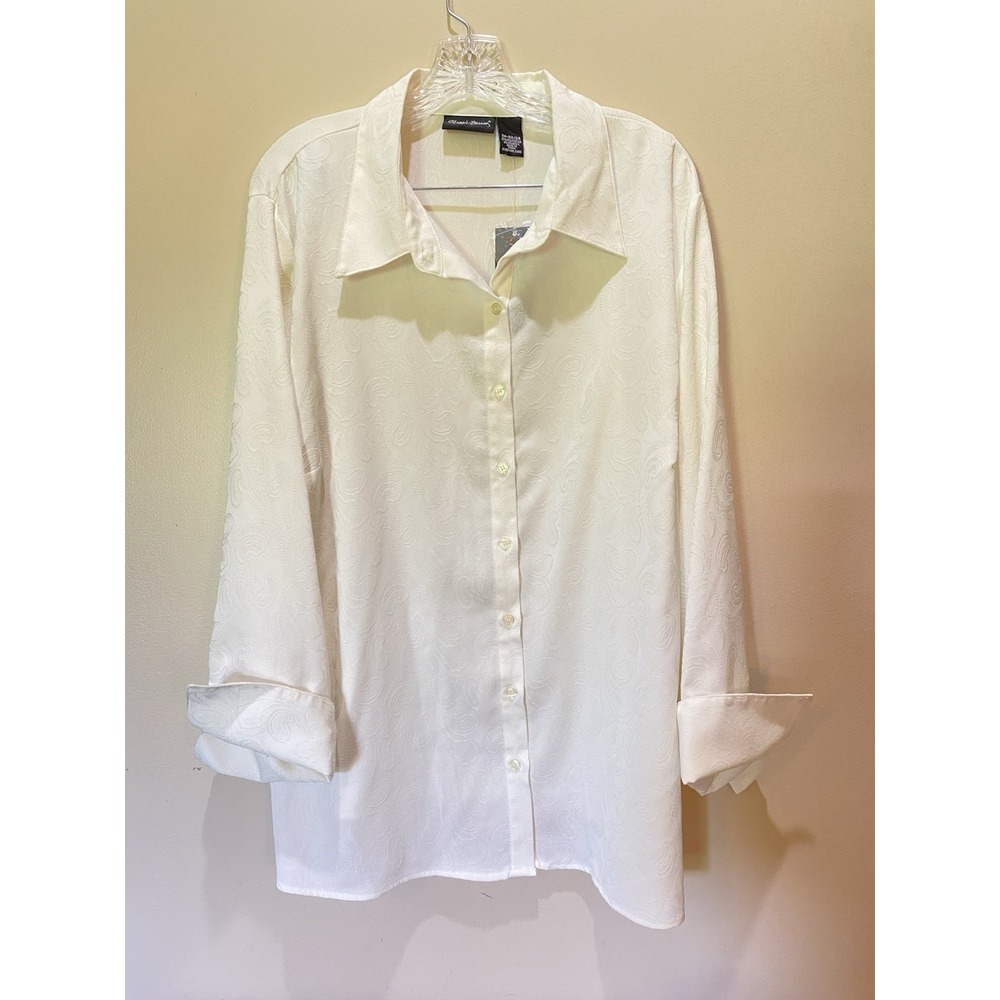 Maggie Barnes Off White Long Sleeve Button‎ Up Blouse Size 2X Paisley Embossed